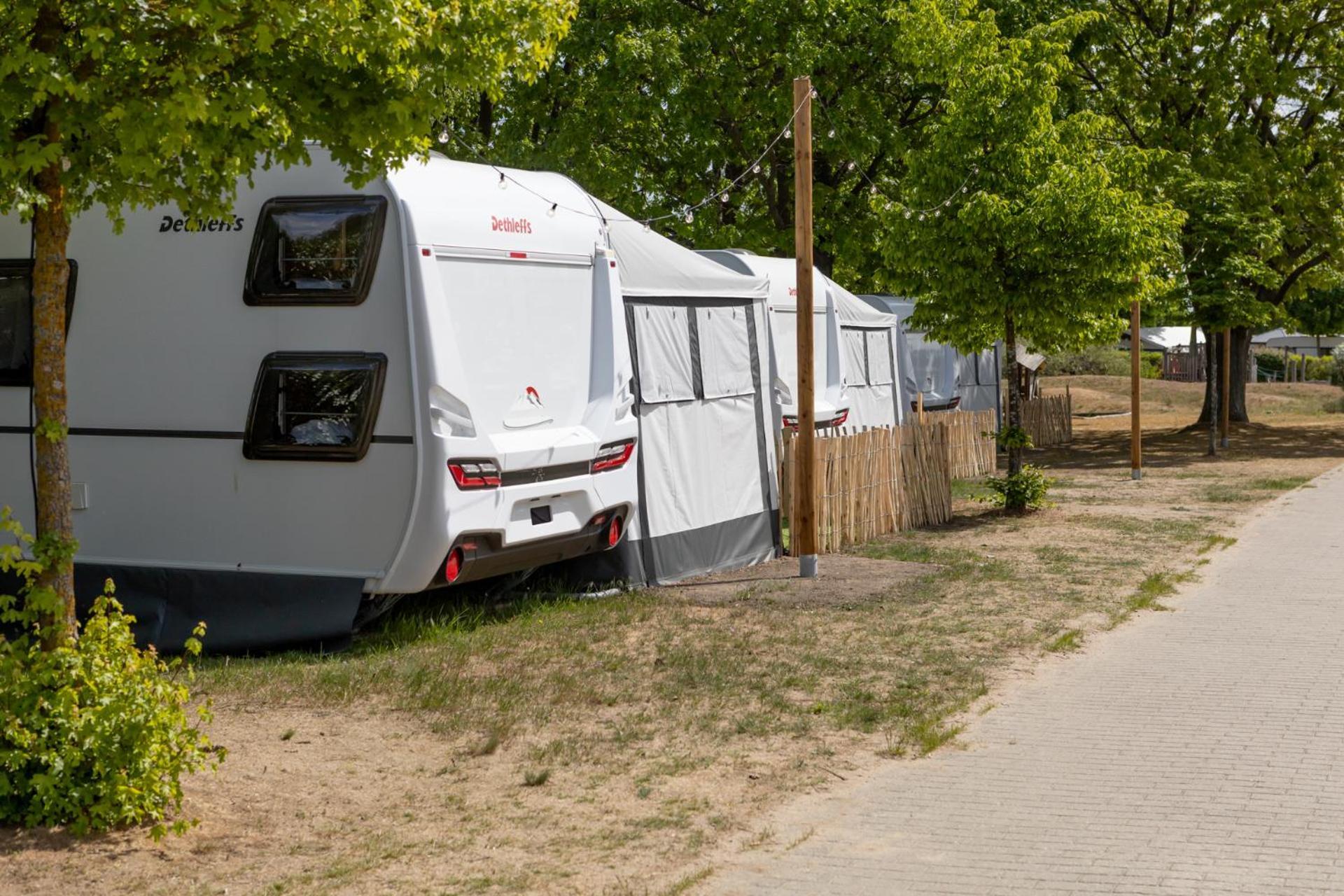 Camping & Erlebnis Resort Jersleber See - Jersicamper Mit Seeblick Jersleben Dış mekan fotoğraf
